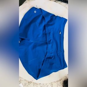 Lululemom shorts size 6  Medium high Rise color blue